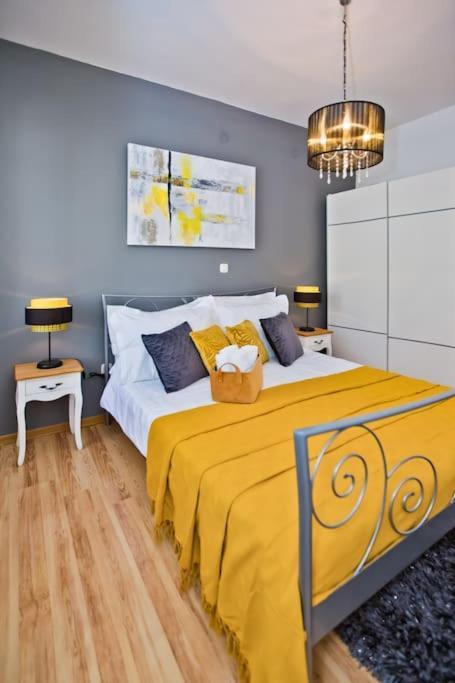 Apartman Tino With Two Sunny Terace Hvar Town Bagian luar foto