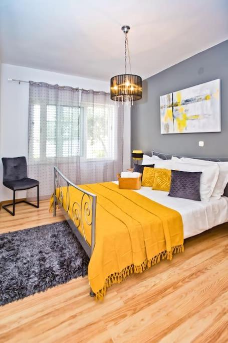 Apartman Tino With Two Sunny Terace Hvar Town Bagian luar foto